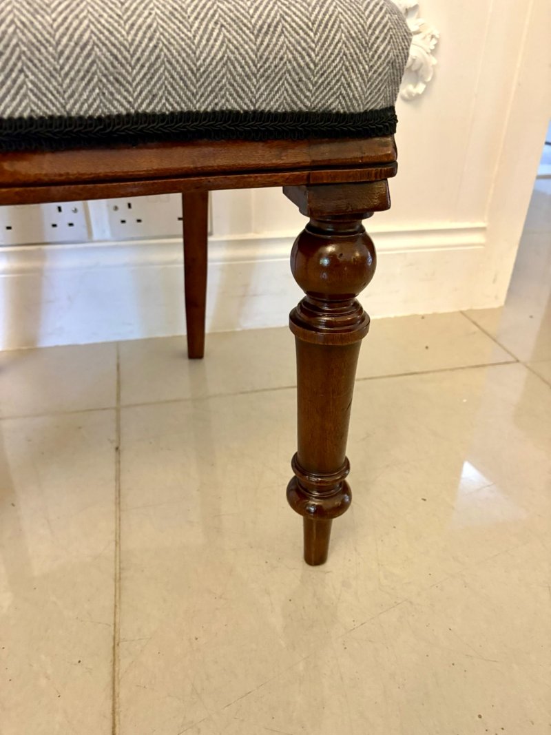 Antique Set of Eight Quality Mahogany Balloon Back Dining Chairs - Image 12